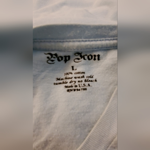 Pop Icon Graphic Tee, Mens size large - Picture 4 of 4